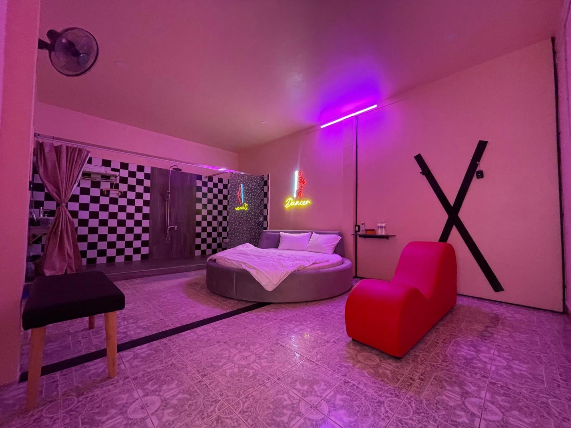 Couple Hotel - Khach San Tinh Yeu Buon Ko Sir Ngoại thất bức ảnh